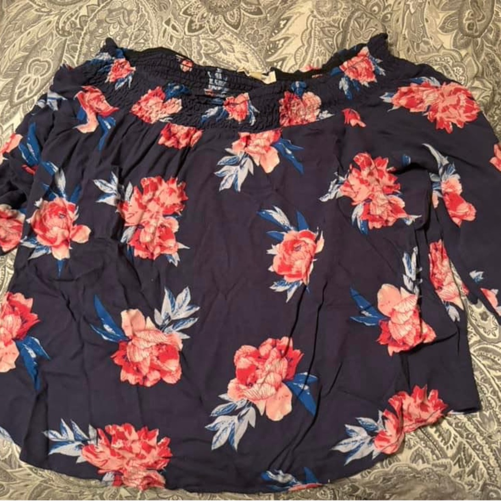 Off shoulder buckle top